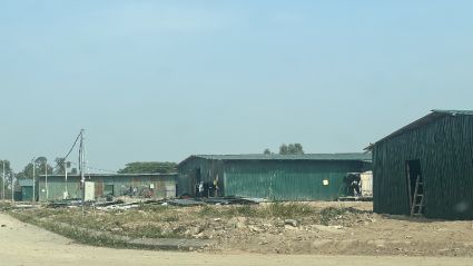 Công tác chuẩn bị lán trại tại công trường xây dựng khu đô thị Thanh Hà B