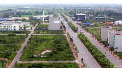 Tuyến đường trục tây nam Hà Nội dài 41,5 km, đi qua các quận huyện Hà Đông, Thanh Oai, Ứng Hòa, Phú Xuyên với 8 làn xe, hiện đã hoàn thiện xong giai đoạn 1 và trong năm nay sẽ xong phần còn lại.