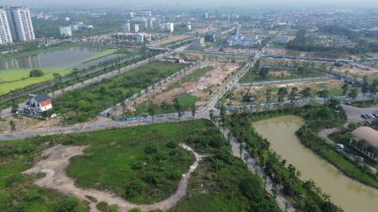 Bán Biệt Thự Thanh Hà A2.2 BT04 Diện Tích 300m² Mặt Tiền 12m Hướng Đông Bắc Đối Diện Vườn Hoa Đường 14m