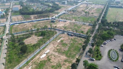 Bán Biệt Thự Thanh Hà A2.2 BT03 Diện Tích 372,93m², Mặt Tiền 12m, Hướng Đông, Đường 25m, View Kênh